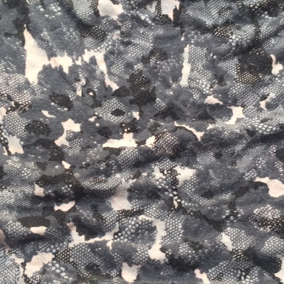 Tank top with scoop neck - Picture 4 of 4